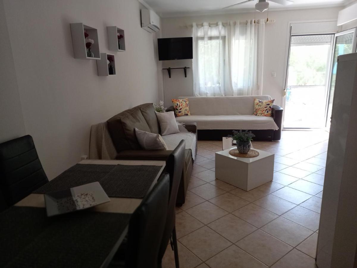 Peramos Apartments Néa Péramos 外观 照片